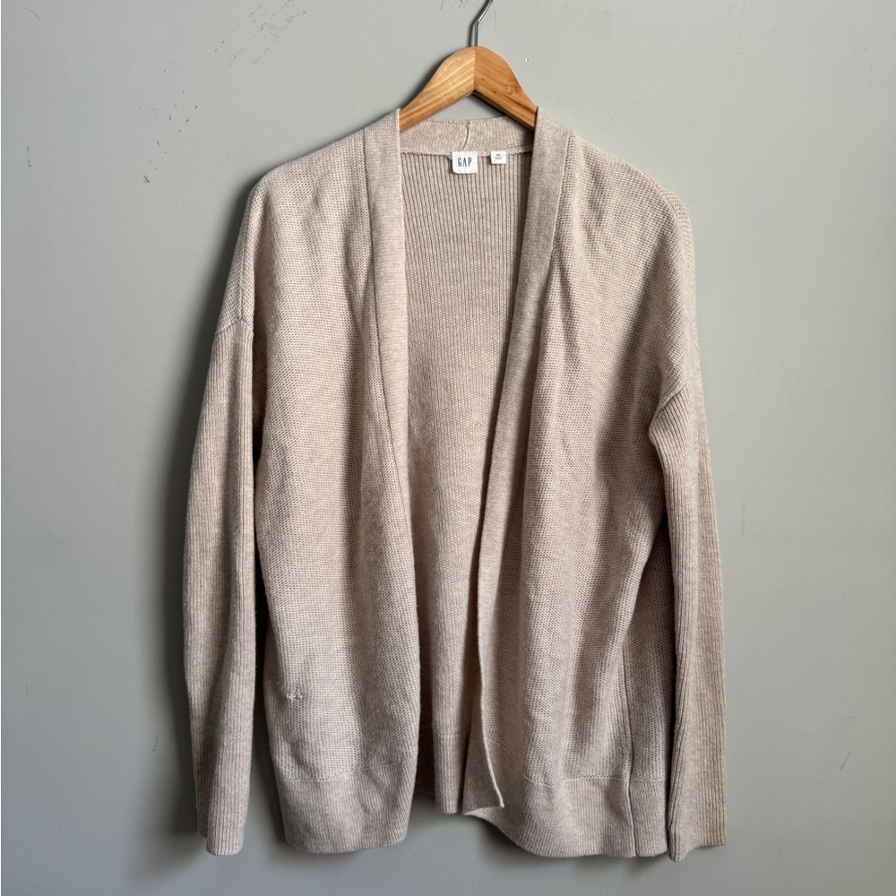 GAP Women's Beige Cardigan Sweater